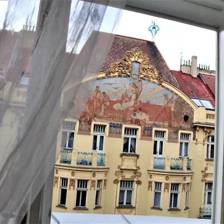 Flowers Aparthotel 4*