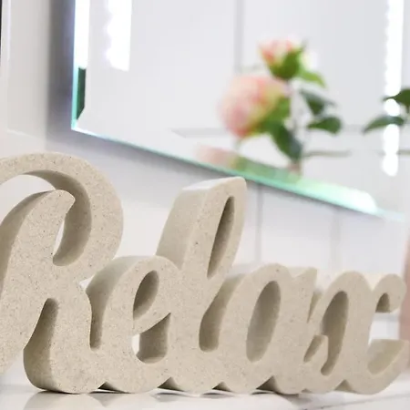 Flowers Aparthotel Prague