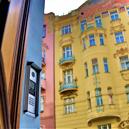 Hotel apartamentowy Flowers Praga