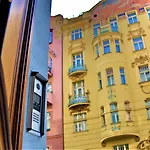 Apart-hotel Flowers Praga