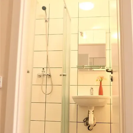 Apart Otel Flowers Prag