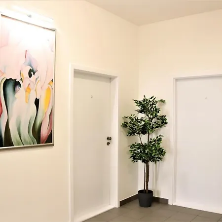 Ξενοδοχείο με διαμερίσματα Flowers